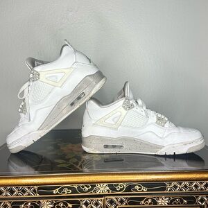 Nike Air Jordan 4  Oreo White and Gray Sneakers